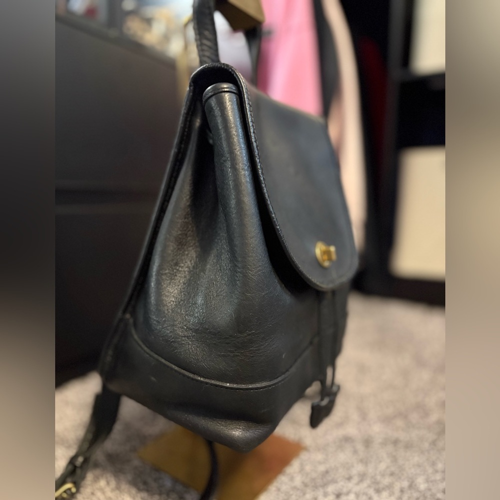 Coach vintage Day Pack in Black glovetanned leather- (USA) - Picture 11 of 16